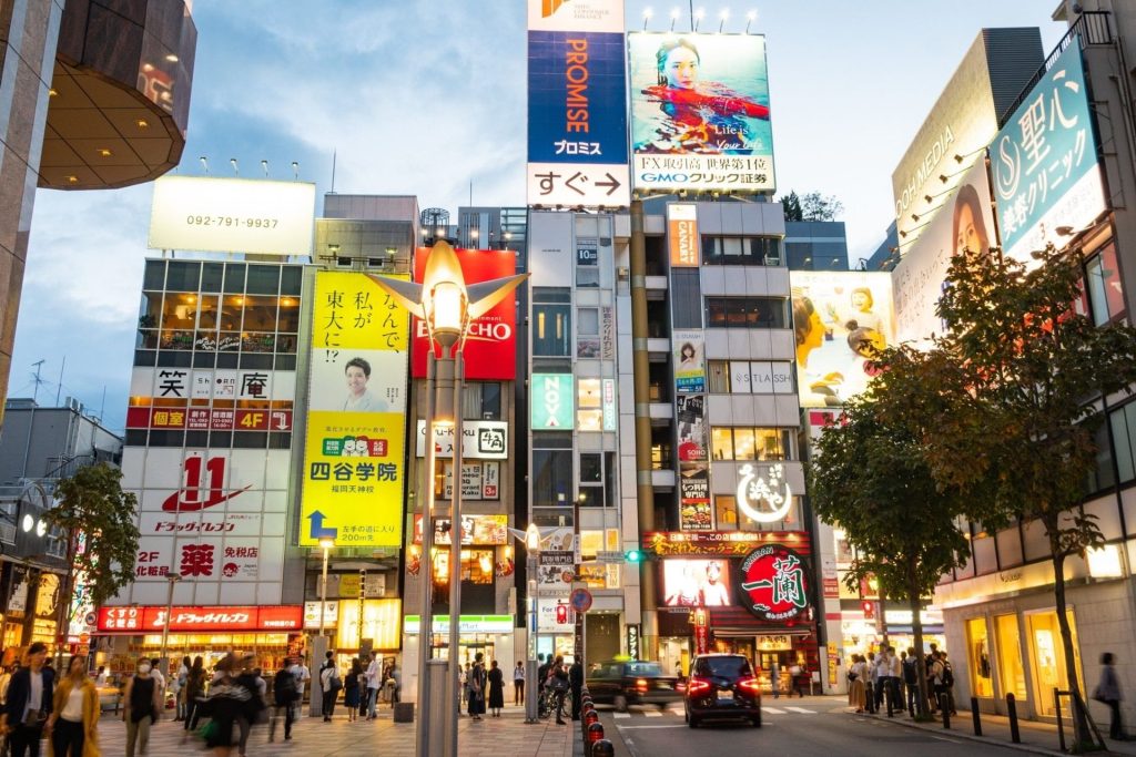 Tenjin Fukuoka ย่านช้อปปิ้งเทนจิน